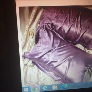 brand new beautiful satin set queen pillowcases